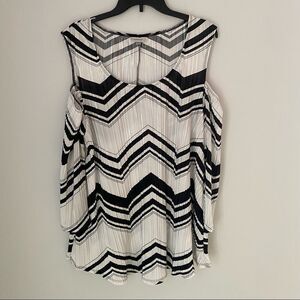 Avenue Women’s Cold Shoulder Crinkle Black and White Top